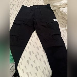 Zara men’s “cargo relaxed” pant